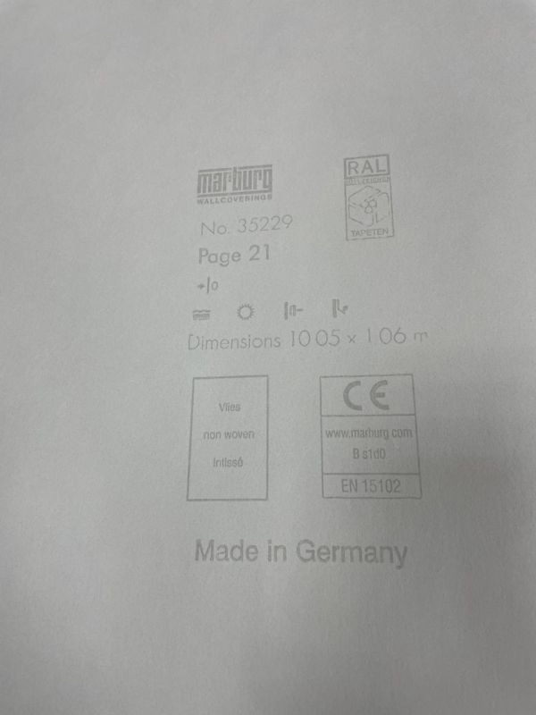 Шпалери вінілові на флізеліновій основі Marburg Lava 35229